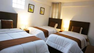 Hotel & Bungalows Villa Valencia - 2