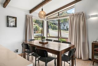 Acacia View at No 3 - Acacia Bay Holiday Home - 1