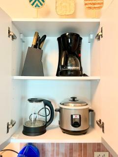 Sloane Square - The Beacon, Makati - Manila - 2