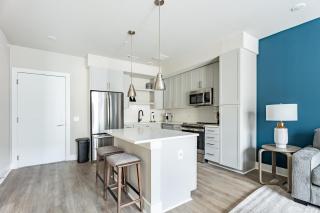 Landing Stylish 1BD Pool Yoga Studio - 6