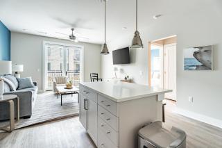 Landing Stylish 1BD Pool Yoga Studio - 4