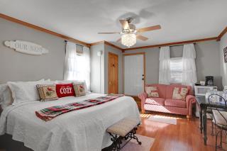 Hatchery House Bed & Breakfast - 7