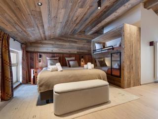 Spacieux duplex 158 m², 5 chambres, proximité centre, parking - FR-1-567-144 - 7