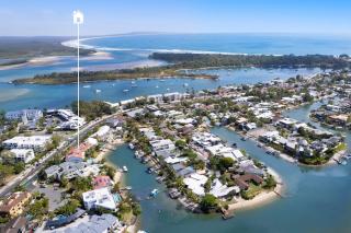 St Tropez 3 Noosa Riviera Waterfront Retreat - 7