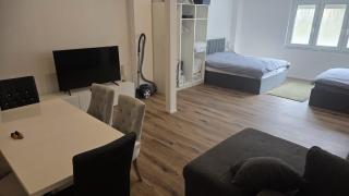 Spacious Apartment for 8 Guests - 2