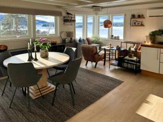 Cabin By Tyrifjorden With Hot Tub And Kayaks - 4