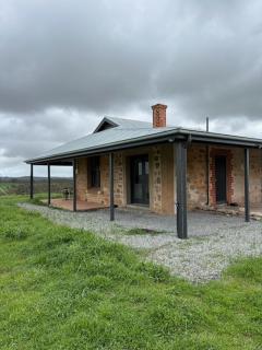 Annabelle's Cottage - 3