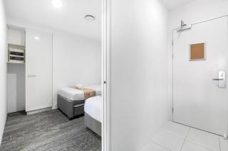 Circle on Cavill Apartments - Central Surfers Paradise - Hosted by wowstay - 1