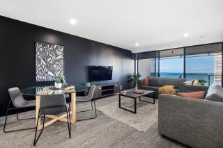 Circle on Cavill Apartments - Prime Surfers Paradise Location - Hosted by WowStay - 1