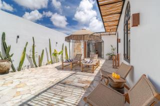 Modern 2BR Pool Villa in Peaceful Canggu - 4