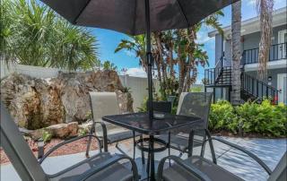 Urban Oasis near Hyde Park, Walkable to Downtown - 2