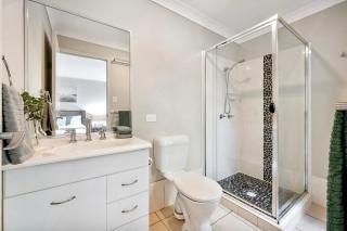 Sundara Place | Pool & Short drive to Beaches - 2