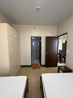 Staycation in manhattan heights tower c beside alimall cubao 5 pax - 3