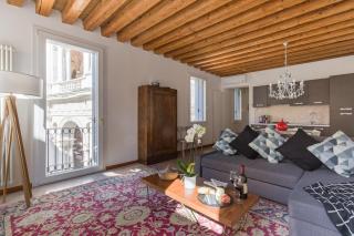 Le Logge, Iconic Basilica Views in the Heart of Vicenza - 9