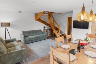 Demi-chalet familial au calme avec magnifique vue - 8