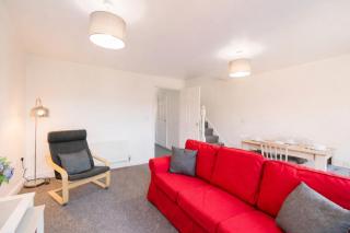Charming 3BR Grantham Home, Close to Local Attractions - Grantham - 0