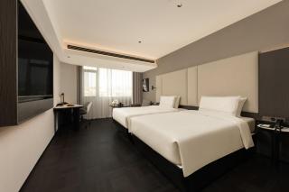 Atour Hotel Qingdao May Fourth Square Yan'an Third Road Metro Station - 8