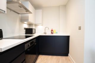 Church House Apartments By Guestz - 6