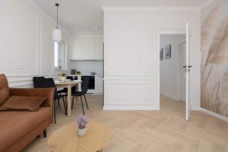 Elegant Apartment With Parking Space Near EXPO XXI In Warsaw by Noclegi Renters - 3