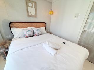 AG AeroLux Residences 304 BHK Nr Apollo hospital - 3