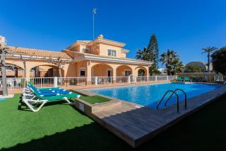 Gran villa 2º Línea del Mediterráneo para 22 px -  - 3