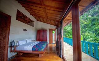 Located on a hill with astounding panoramic mountain and sea views !! - 5