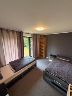 Doppelbettzimmer 2 Nähe Hamburg - 1