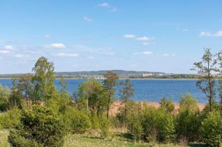 Beżowy Apartament w Mielnie z Widokiem na Jezioro, Parkingiem i Basenem Sezonowym by Noclegi Renters - 9