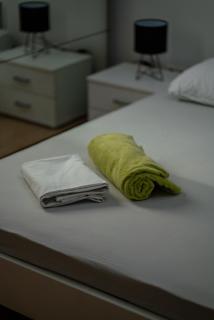 Sea-view Apartment with Shared Pool - 2