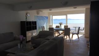 Sea-view Apartment with Shared Pool - 7