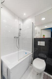 Grunwald Płomienna Apartment by BookingHost - 1