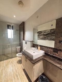 Fortune Home Service Apartment, 3BHK, J-130 Near Max Hospital - 4