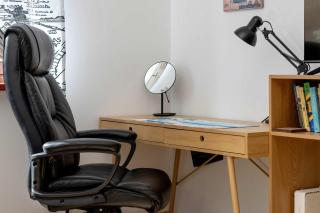 Cozy Studio with Workspace near the SKM Station by Noclegi Renters - 4