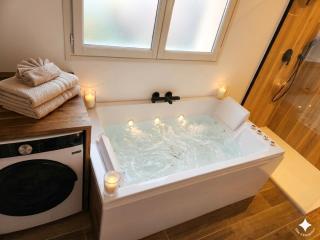 Charmant gîte de Lacrouzette avec piscine chauffée et bain balnéo proche d'Albi - 5