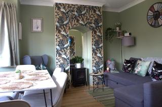 Stylish Heathrow Retreat 2-Bed Near Station - 8