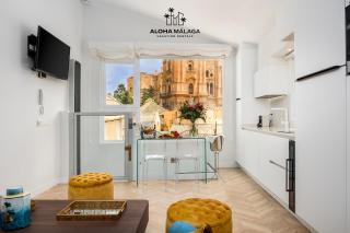 Cathedral Premium Suite Front View - Málaga - 9