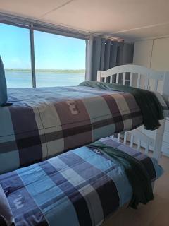 Bamboo Sea Cottage - 4