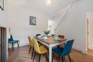 Hornsey Retreat - Anfield - Sleeps 7 - Parking - 2
