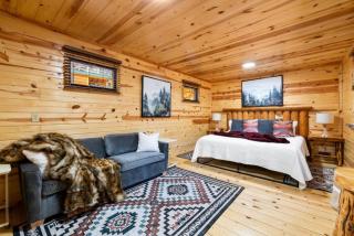 Bison Trail House- Rustic Cabin Retreat - 0