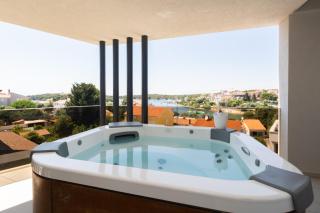 Villa Golfista in Pula for 10 persons with whirlpool, mini golf, sea view & only 200 m from beach - 7