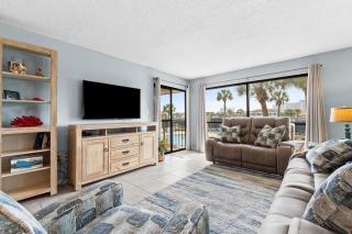Edgewater Golf Villas #2714 by Book That Condo - 9