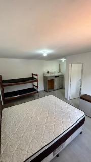 Quarto - Divisa São Sebastião Caraguá - 8