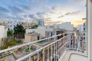 Valley & Sea Views with Furnished BBQ Balcony - 6