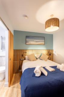 North Devon Resort Seaview Apartments - 1