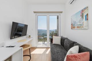 Adriatic Heights Holiday Apartments - 1