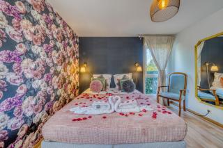 Chambre d'Amour Jacuzzi Bordeaux Parking - Bruges - 7