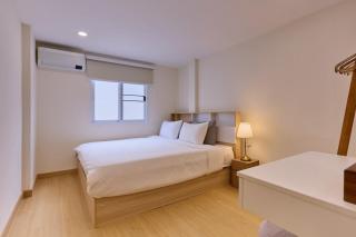 Marin Airport Home 10 Min to Airport Entire Home - 3