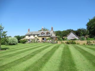 Wooden Cabbage Barn - 3