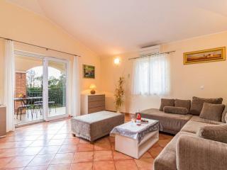 Apartment Lara with pool - 9