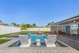 Resort-Style Lanai Living with Pool, Spa & Outdoor Kitchen Fun - Lanai Life - Roelens - 8